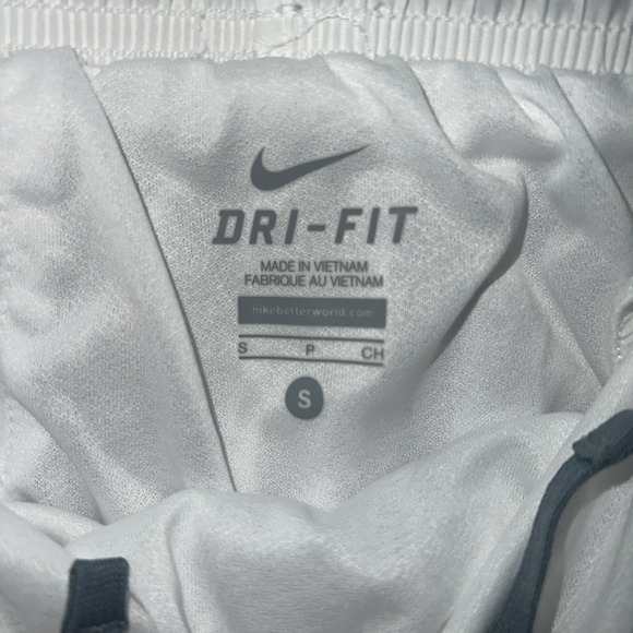 Nike Tempo Running Athletic Shorts Girls Size Small White - Picture 3 of 5